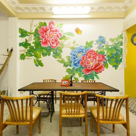 The Neighbors Hostel (Adults Only) Phuket Esterno foto