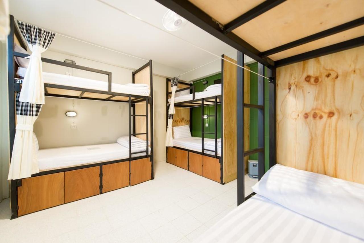 The Neighbors Hostel (Adults Only) Phuket Esterno foto